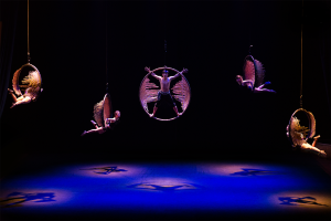 베트남 호치민 아오쇼 : 대나무 서커스 