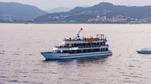 [나트랑]나트랑 엠퍼러 레전드 선셋 & 디너 크루즈 (주류무제한,디저포함)