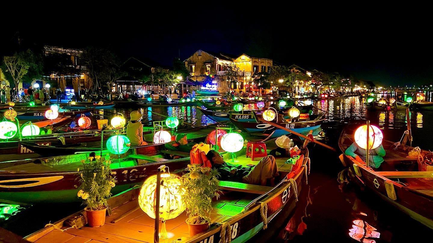 [그룹/단독] 영흥사+오행산+올드타운(야시장&소원초)가이드 투어 #한국어 또는 영어가이드 